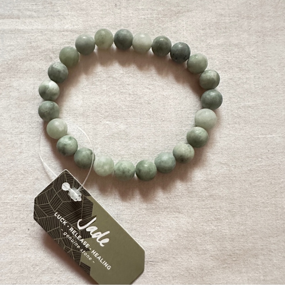 Jade Healing Bracelet - Picture 1 of 3